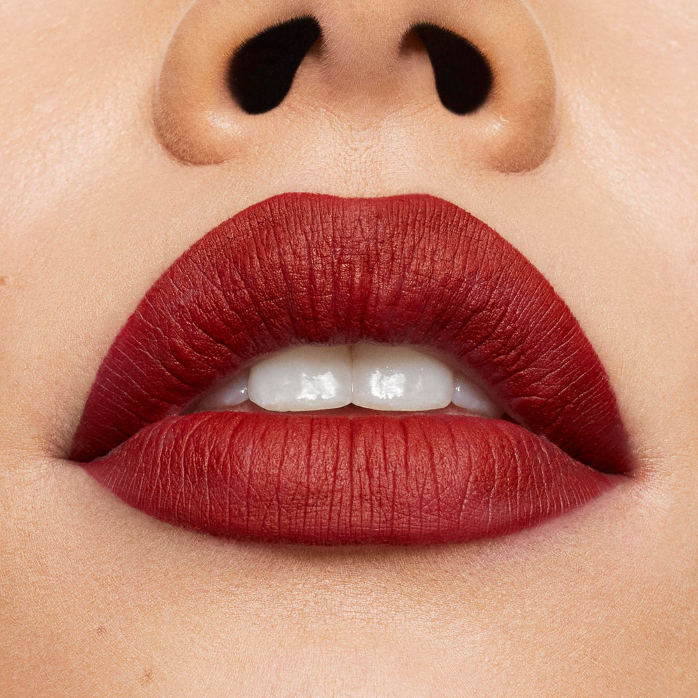 

Карандаш для губ Kylie Cosmetics Matte Lip Crayon, scarlet red/subtle flex