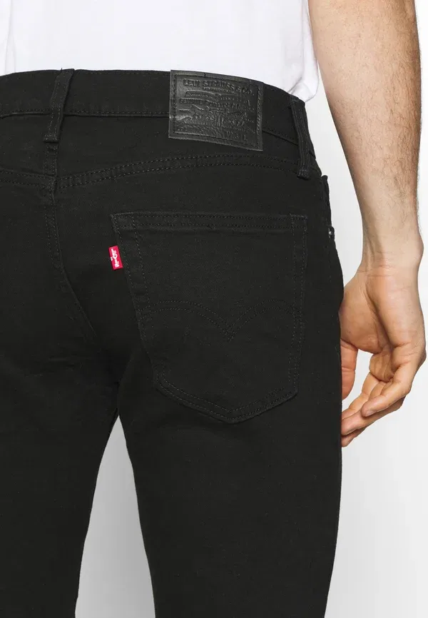 Шорты стандартные джинсовые Levi'S 405, полностью черные — фото 4