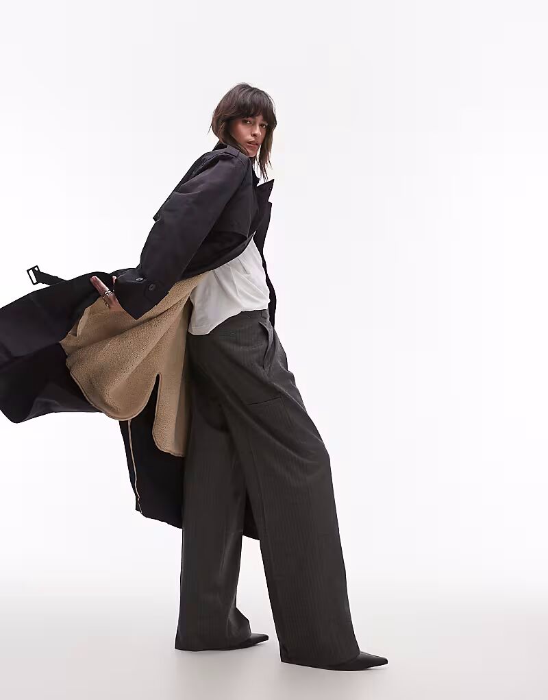 

Пальто 2-в-1 из искусственного меха антрацитового цвета Topshop