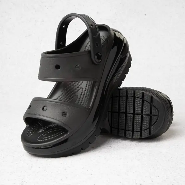 

Женские сандалии Crocs Mega Crush, черный