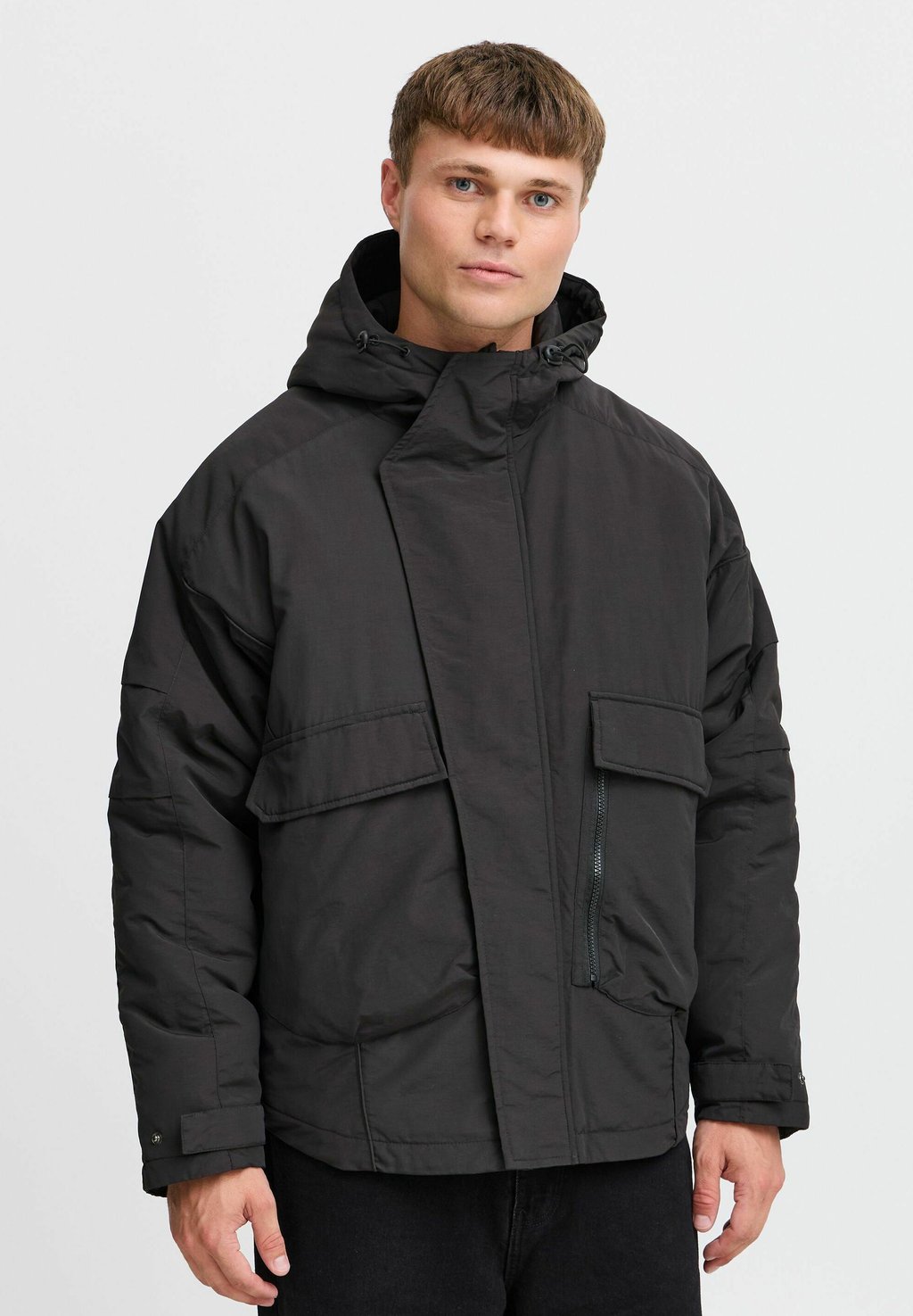 

Зимняя куртка Solid, черный