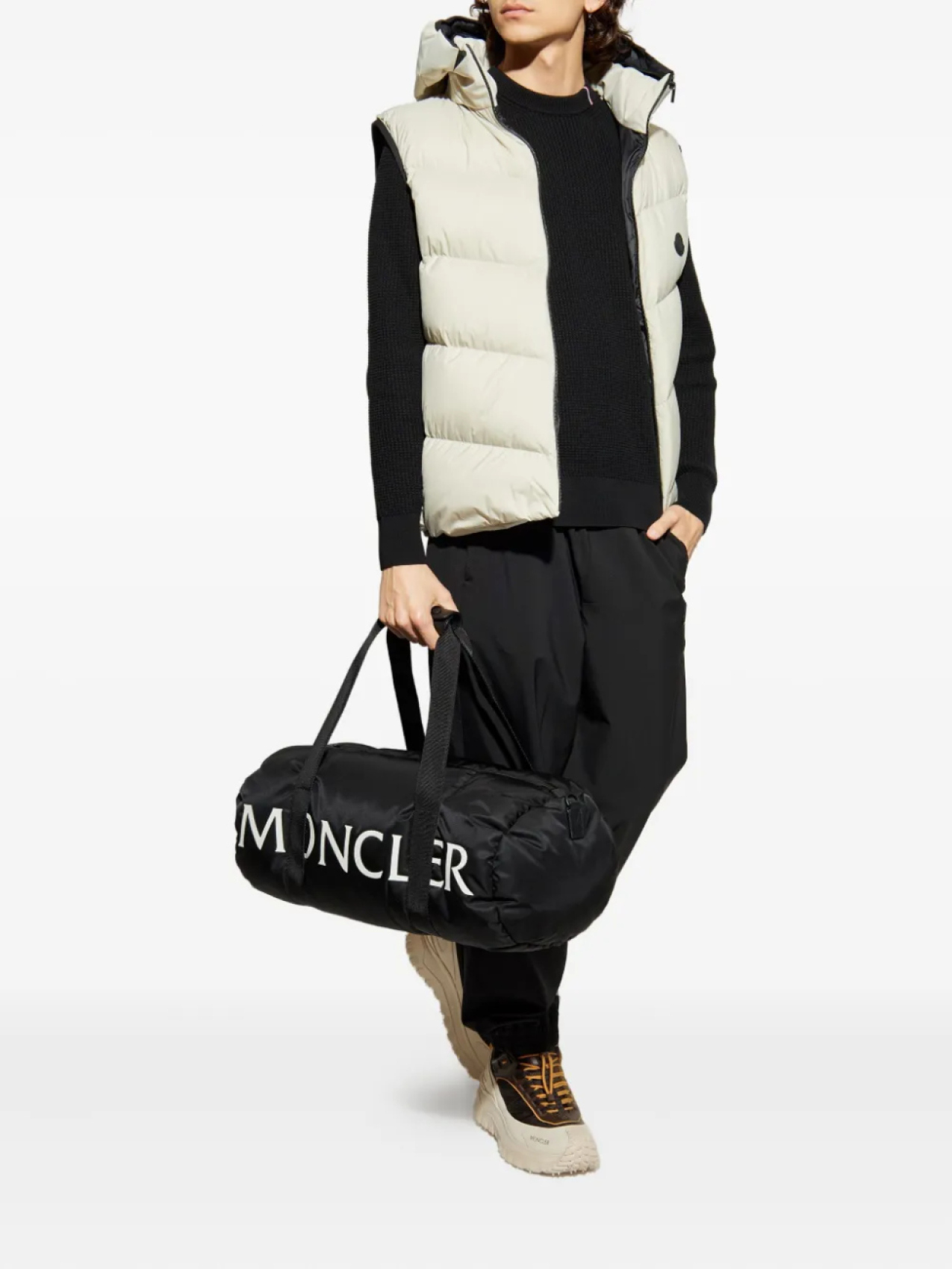 Утепленный жилет с капюшоном от Moncler Guersac, серый — фото 2