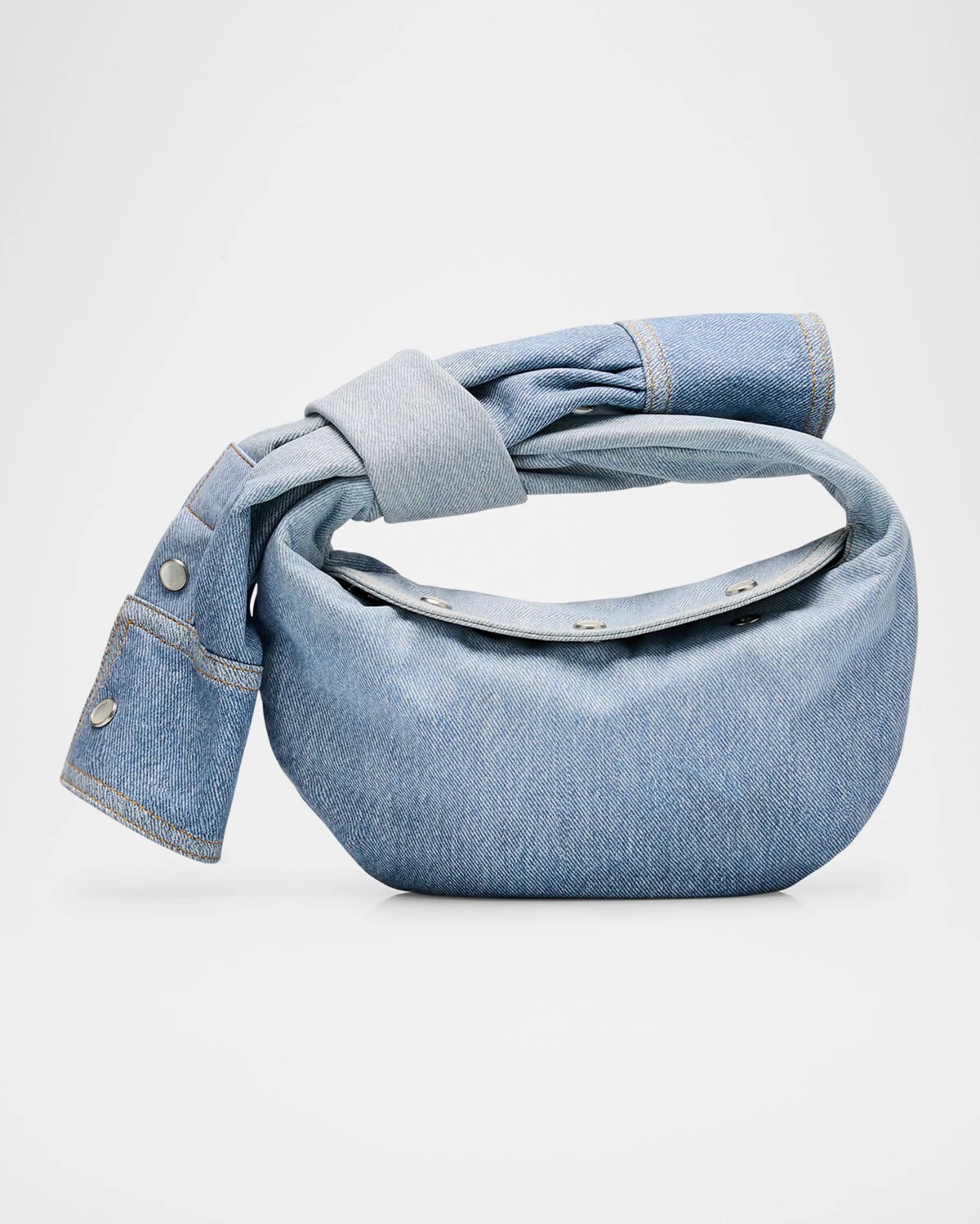 

Джинсовая сумка-рубашка Jodie Mini с ручкой сверху Bottega Veneta, цвет Blue Wash-Sun-Pew