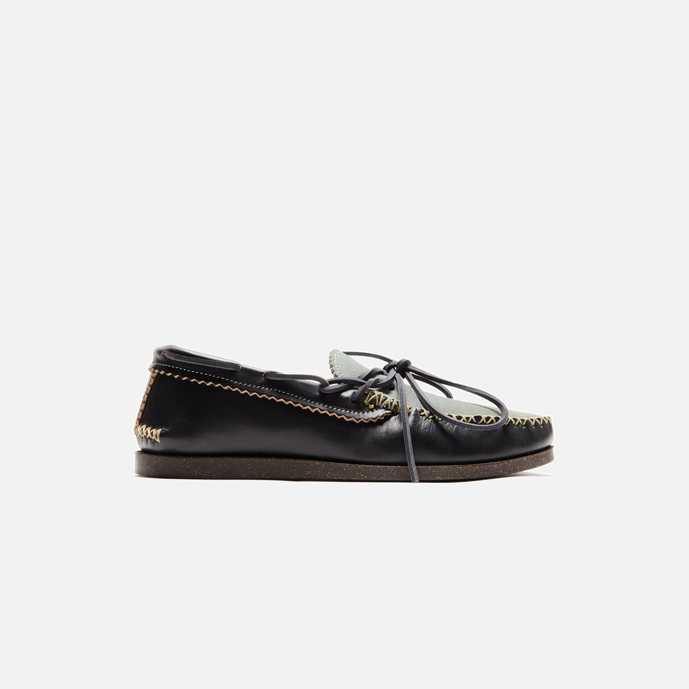 

Лоферы Yuketen Canoe Moc W/ Camp Sole, цвет G Black/Stone Wash Denim