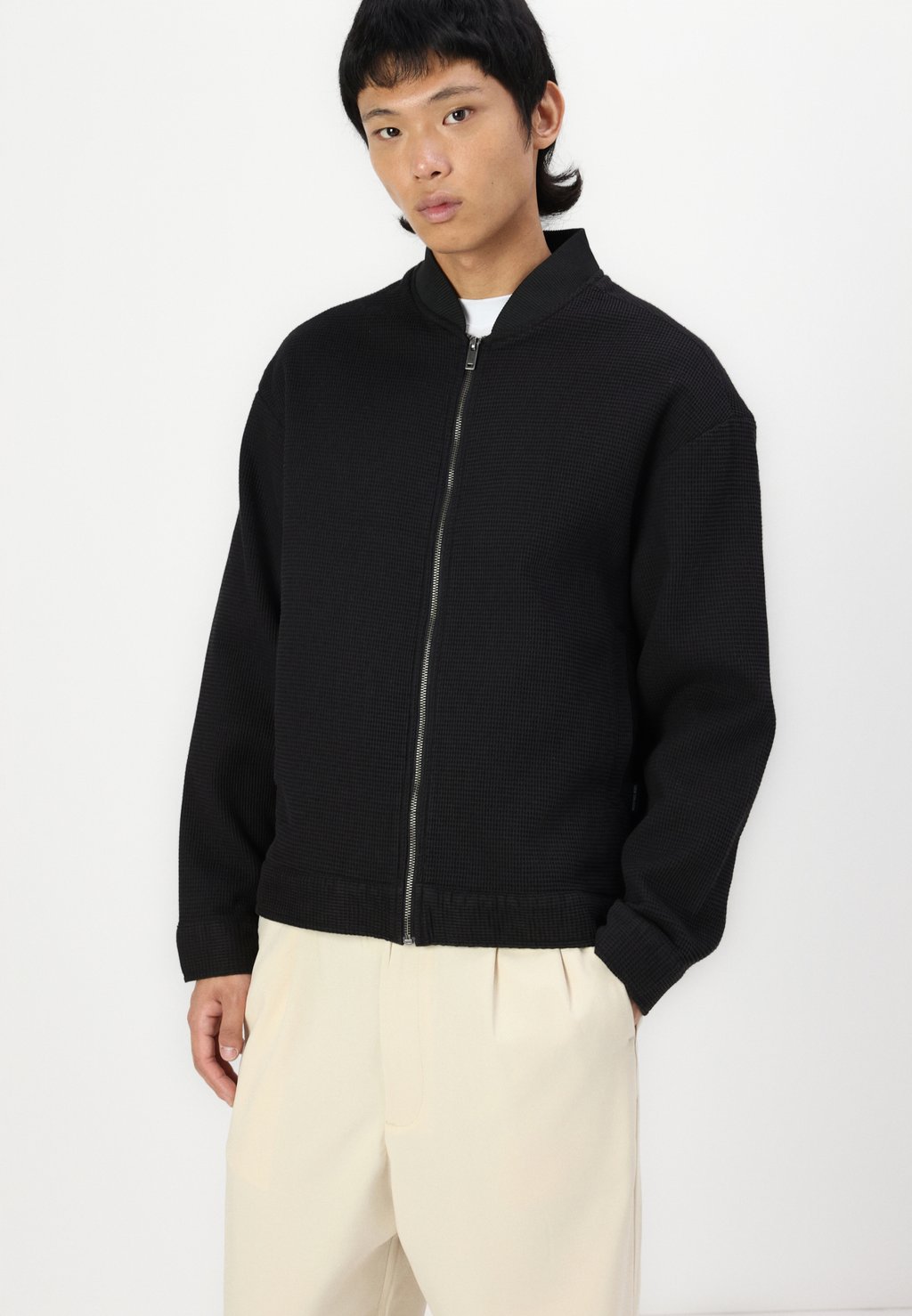 

Куртка-бомбер BROOKS JACKET BOXY FIT Redefined Rebel, черный