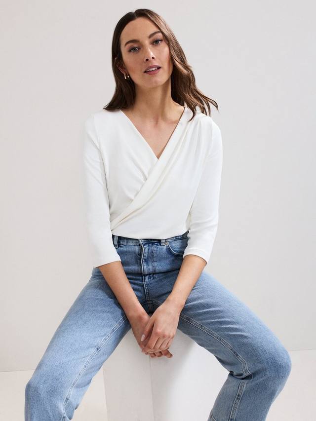 

Топ Sutton с V-образным вырезом Phase Eight