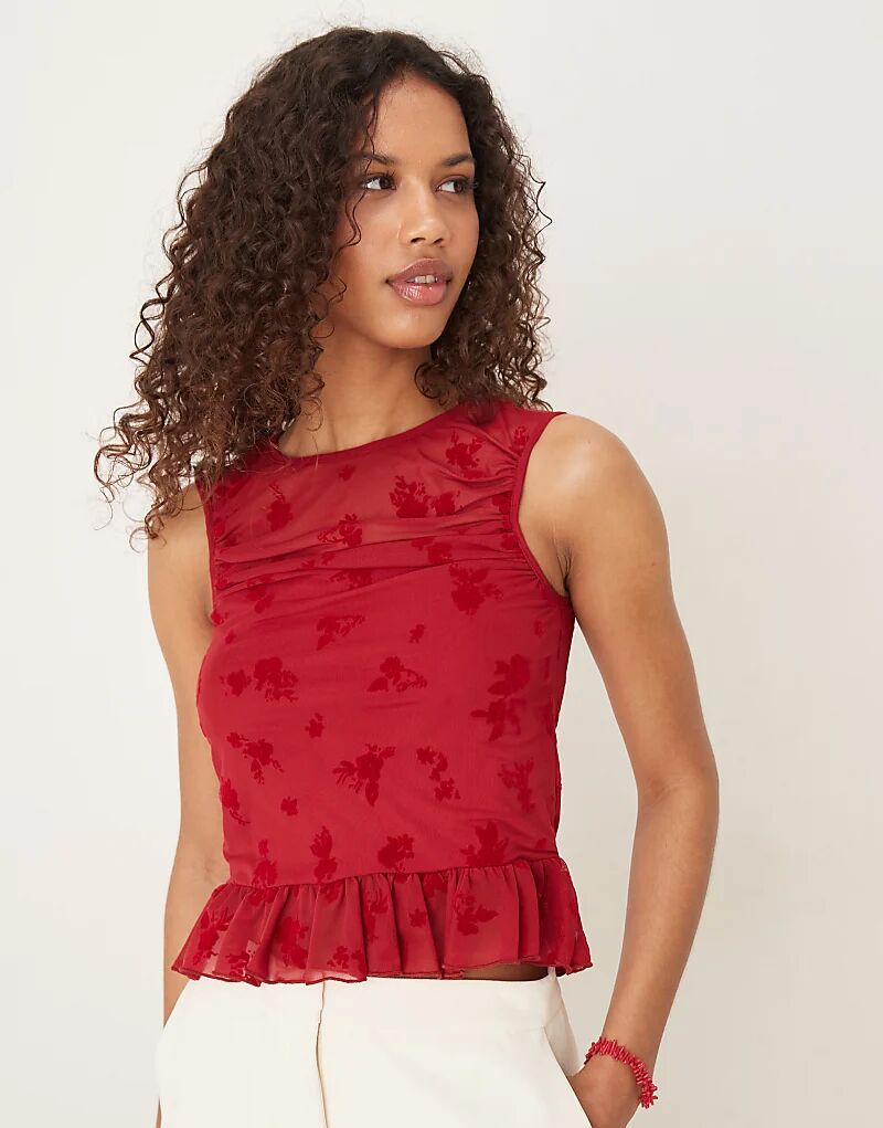 

Топ из флокированной сетки ASOS DESIGN с рюшами и баской по низу, бордовый