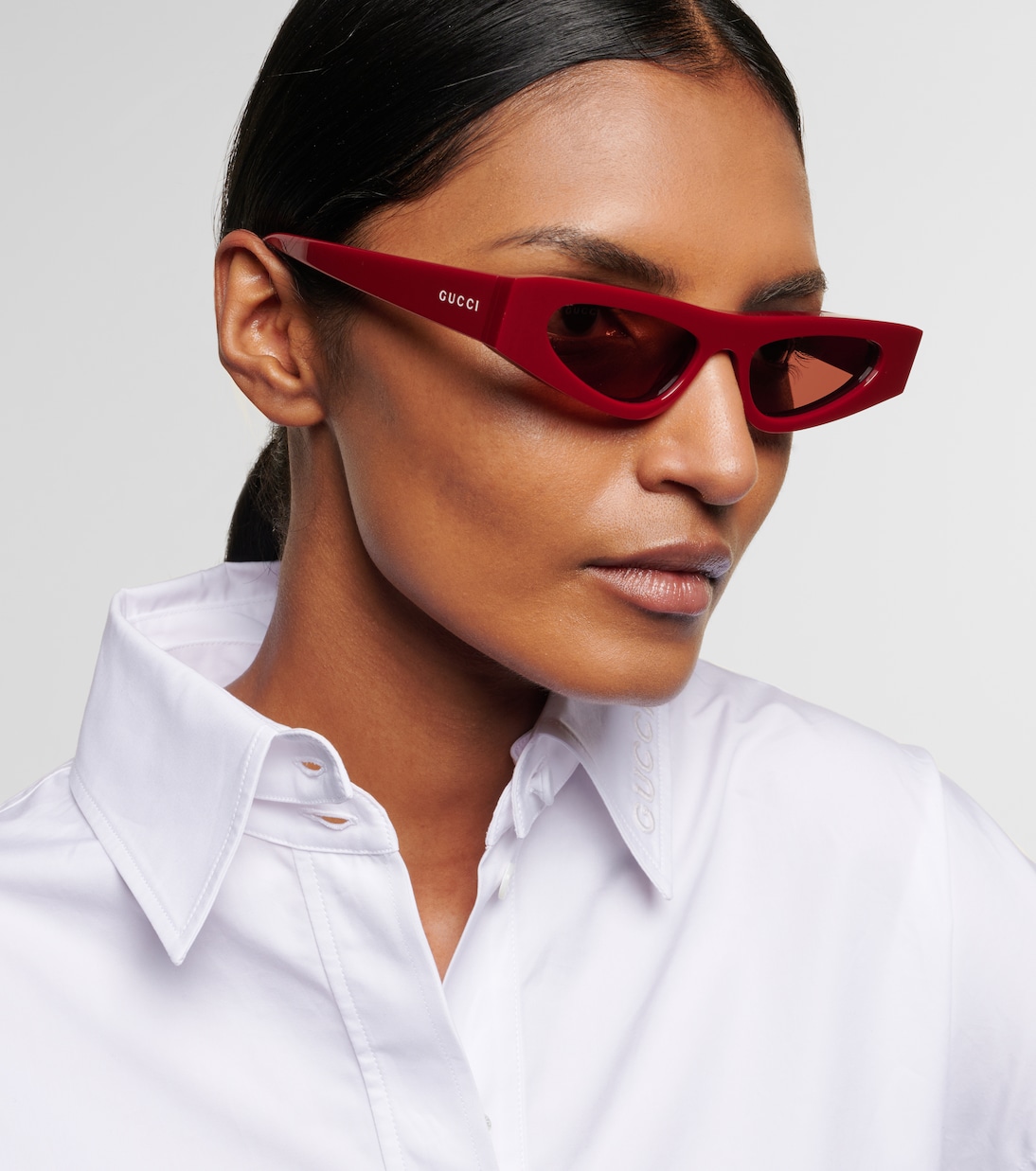 Солнцезащитные очки Logo cateye Gucci, Burgundy-Burgundy-Brown — фото 3