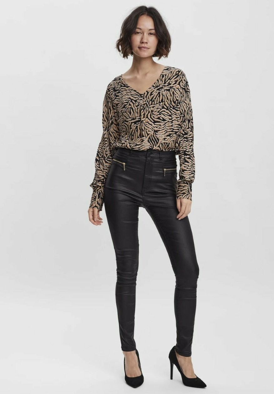 

Брюки HR COATED ZIPPER EXC Vero Moda, черный