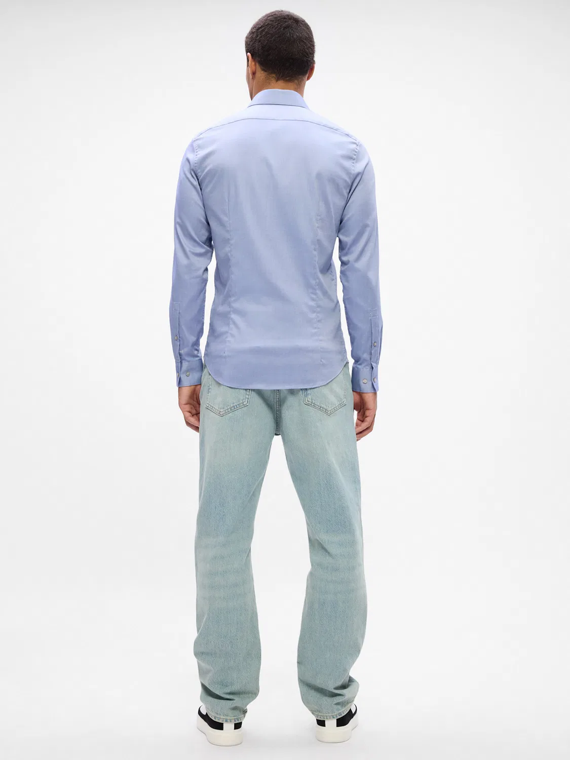 Рубашка Calvin Klein Slim fit на пуговицах ESNTL светло-голубого цвета — фото 3