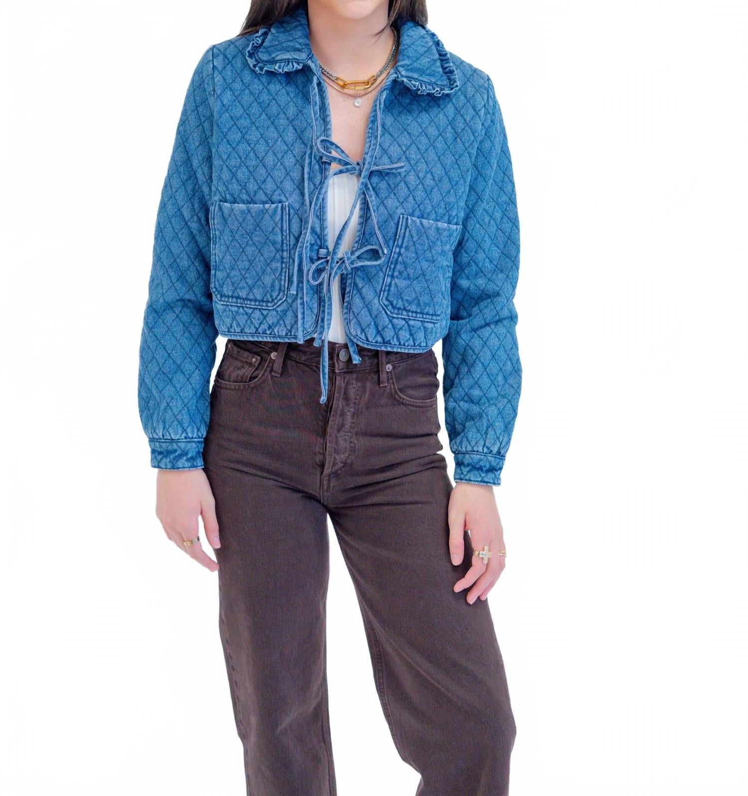 

So Me Стеганая джинсовая куртка с воротником-рюшами, средне-синего цвета