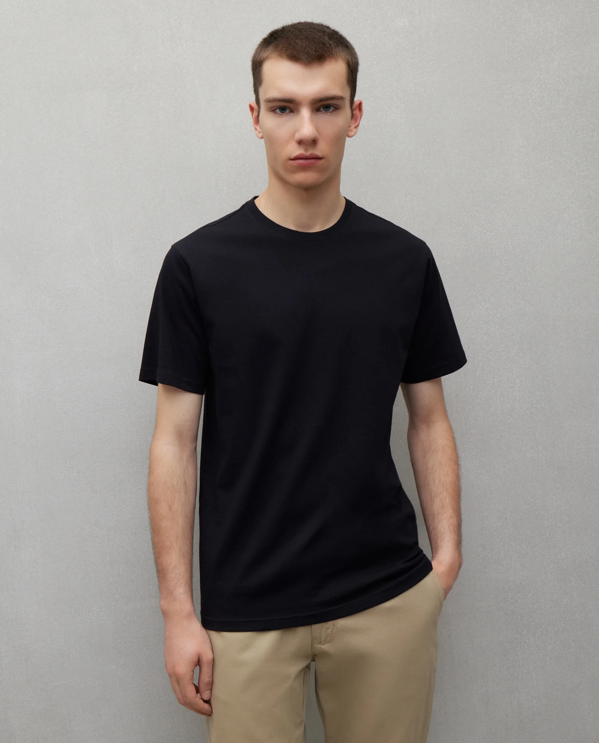 

Мужская однотонная футболка Easy Wear, черный