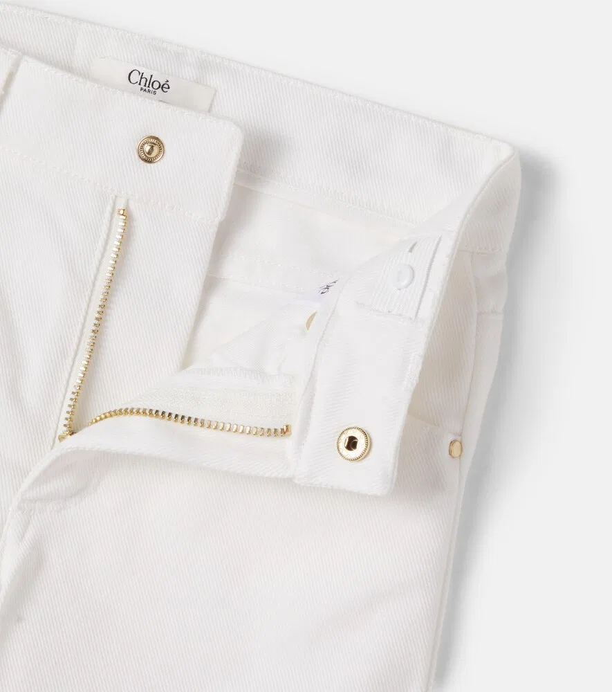 Джинсы с английской вышивкой Chloé Kids, белый — фото 4