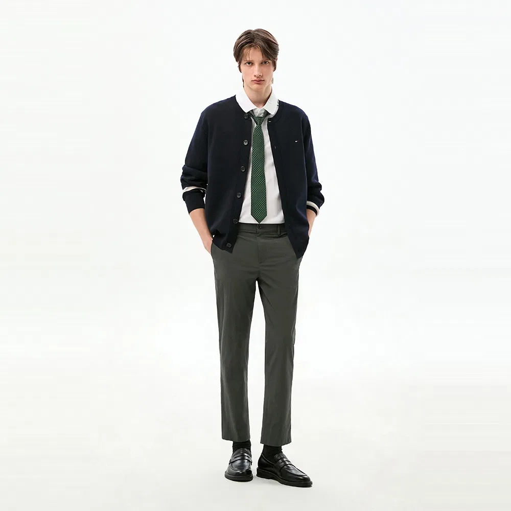 Мужские летние брюки зауженного кроя хаки от Tommy Hilfiger