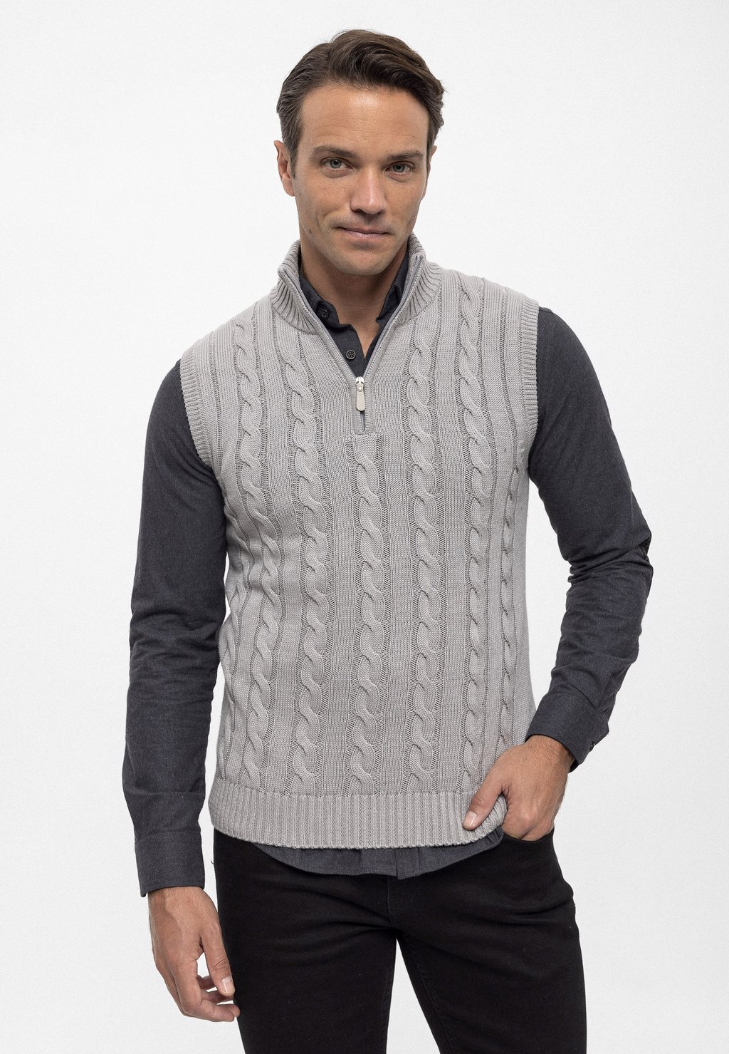 

Жилет SLEEVELESS Felix Hardy, цвет light grey