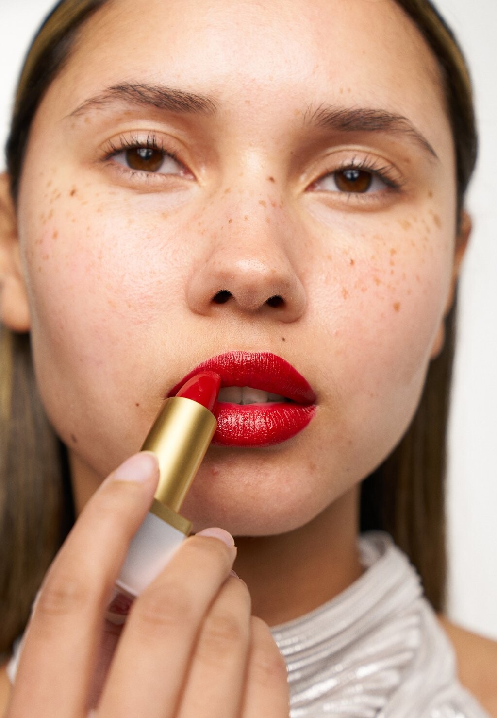 

Губная помада LIP COLOR Elizabeth Arden, цвет remarkable red