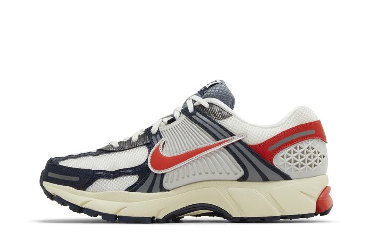 Кроссовки Nike Air Zoom Vomero 5, белый — фото 3