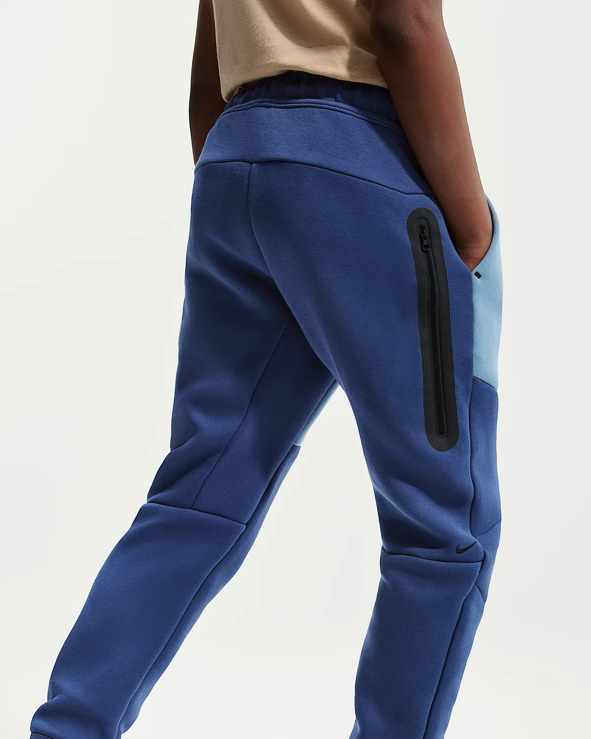 Джоггеры Nike Sportswear Tech Fleece для старших детей, Mystic Navy/Work Blue/Black/Black — фото 3