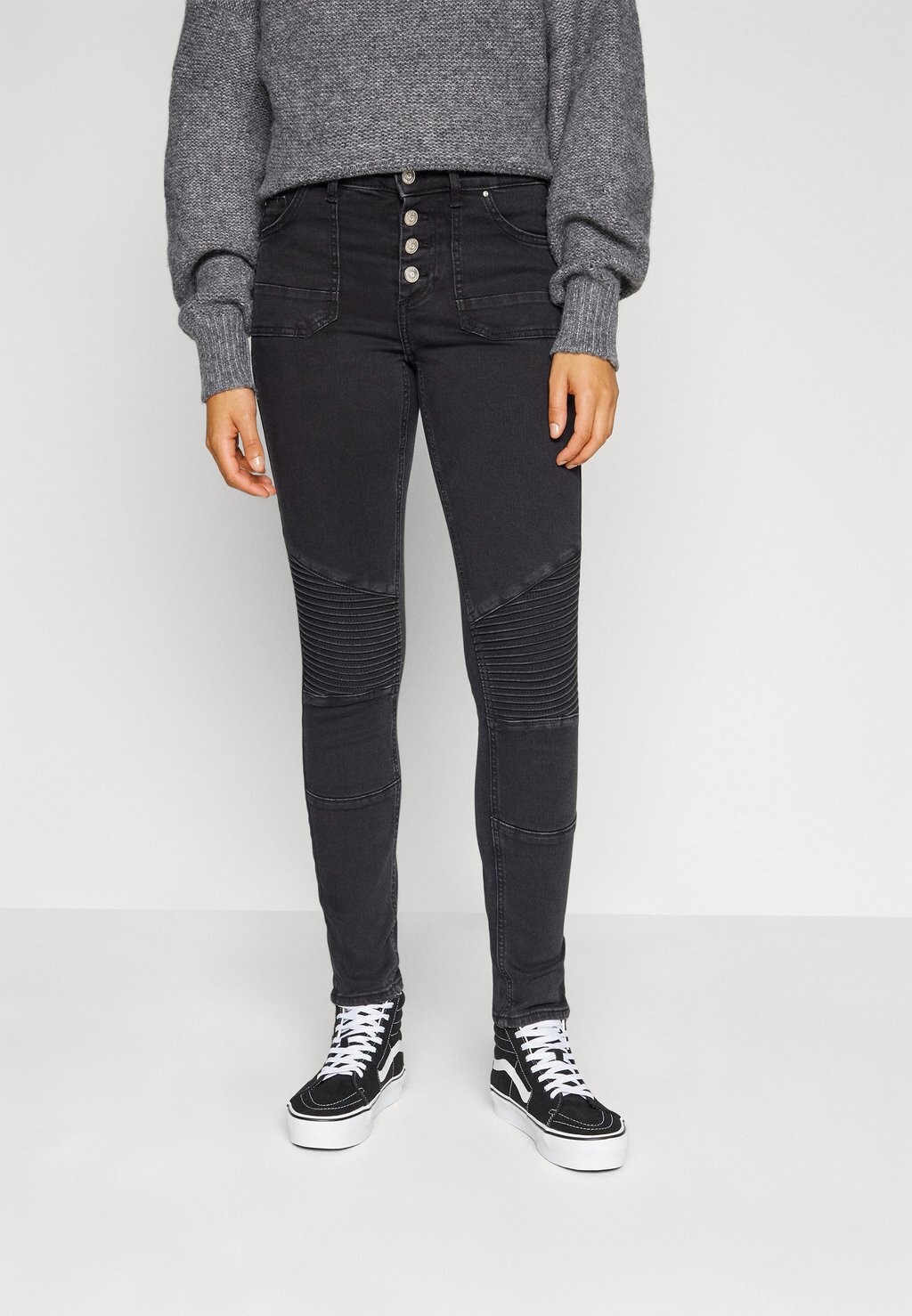 

Джинсы Skinny Fit Onlblush Biker Ana ONLY, цвет washed black