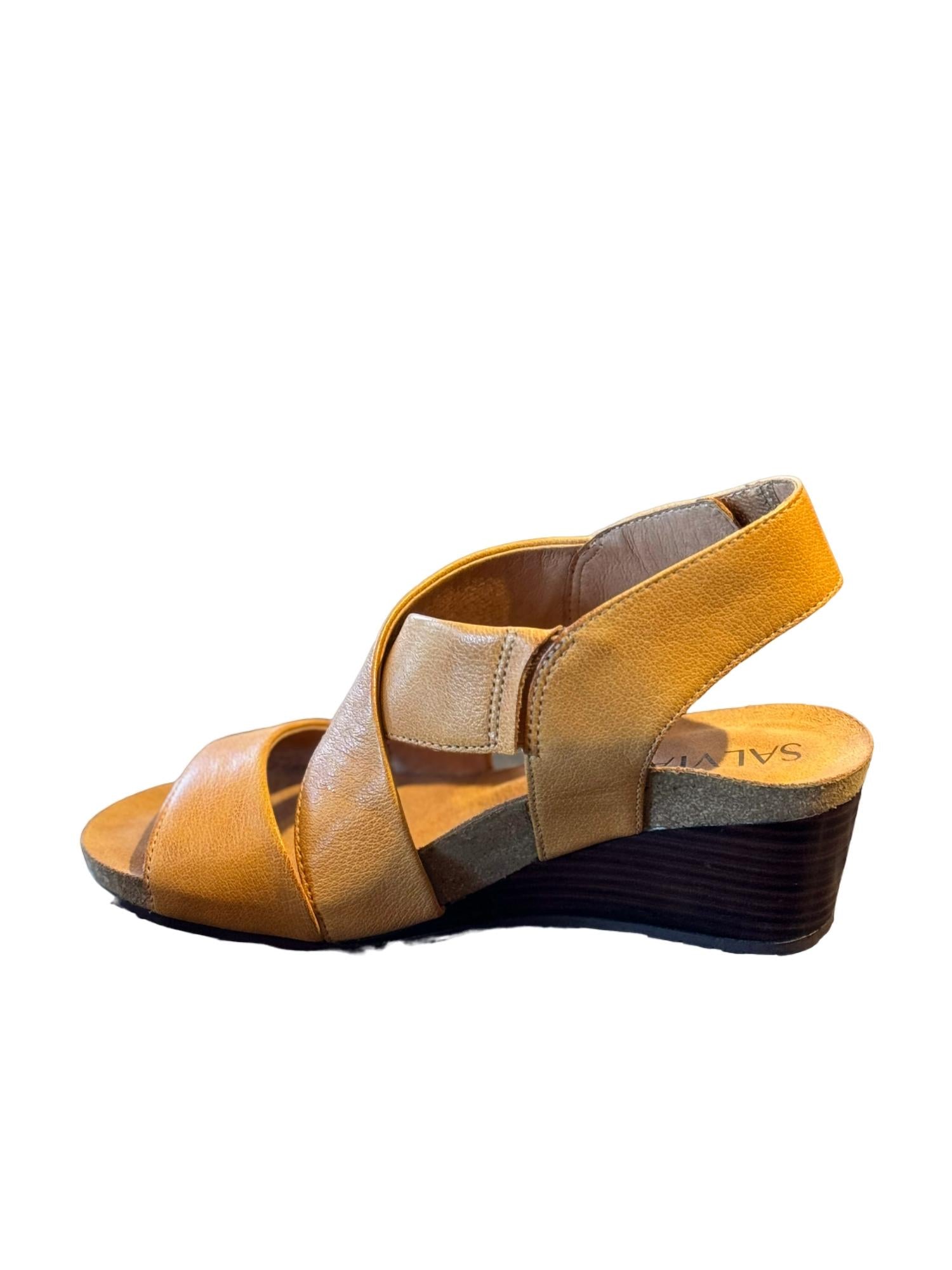 Женские босоножки Robyn Wedge Sandal цвета ириски Salvia, цвет butterscotch — фото 2