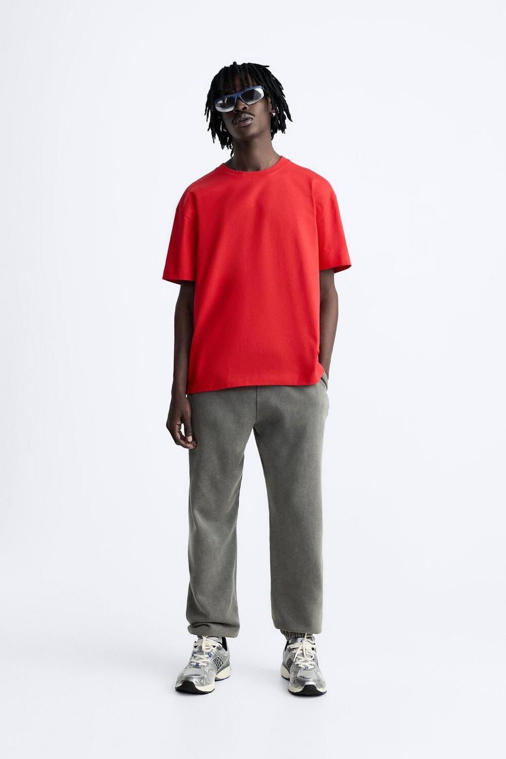 

Базовая тяжелая футболка ZARA, красный