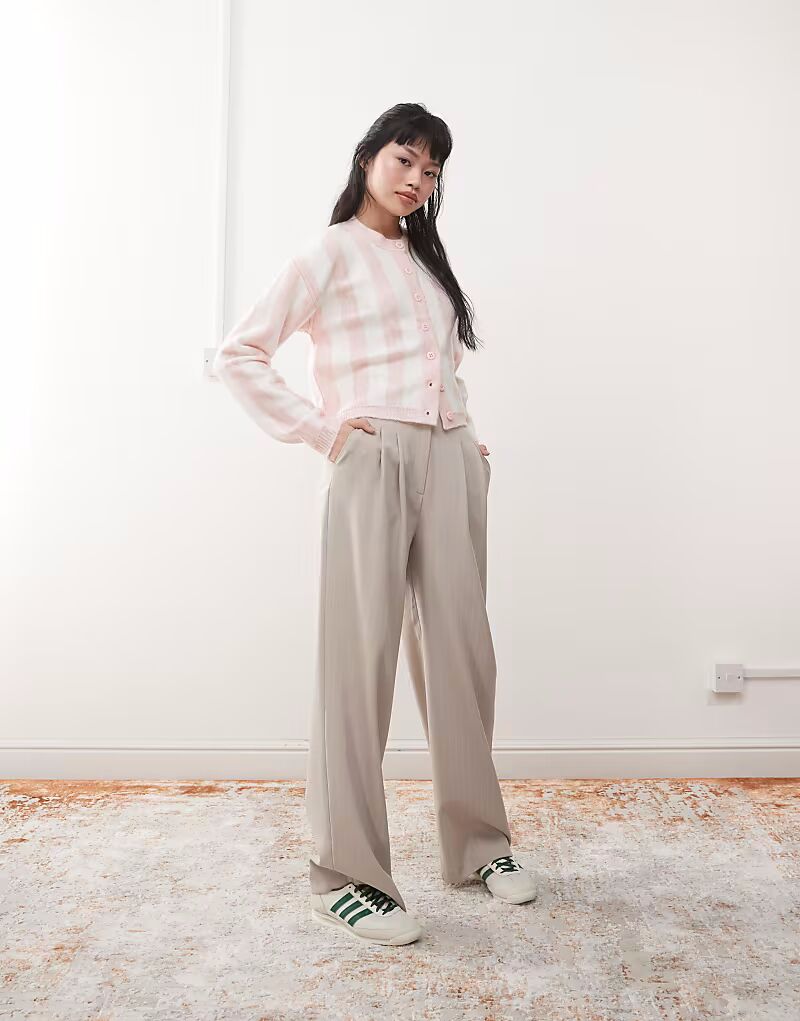 

Широкие брюки Miss Selfridge в тонкую бежевую полоску