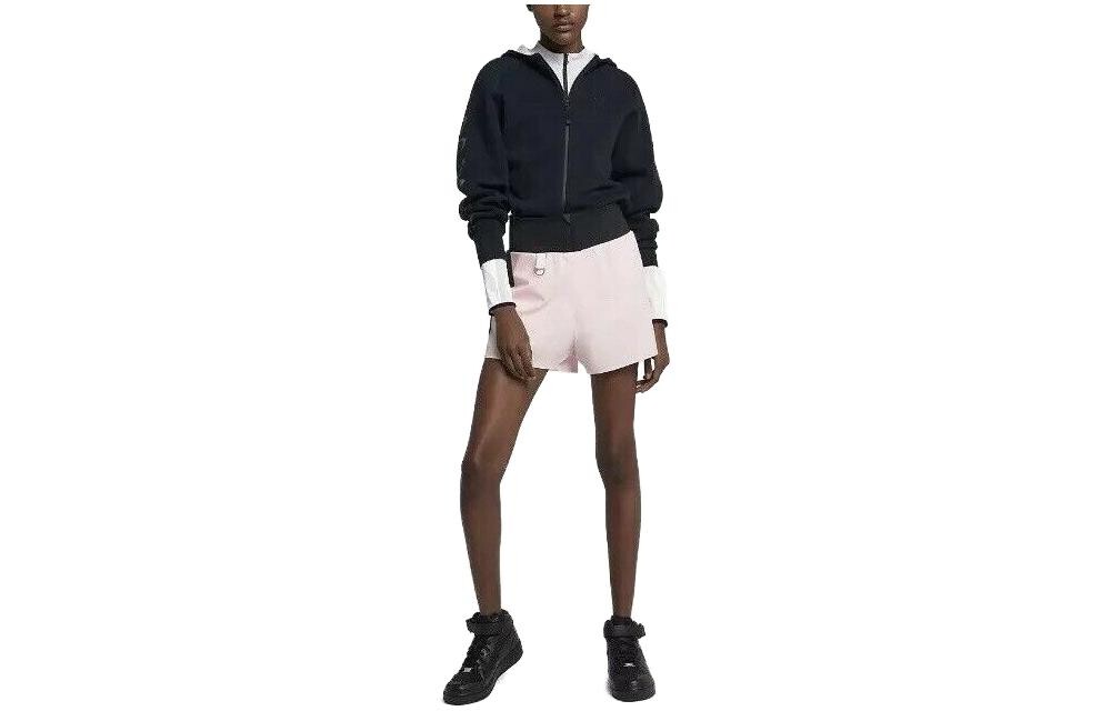 

Куртка женская черная Nike