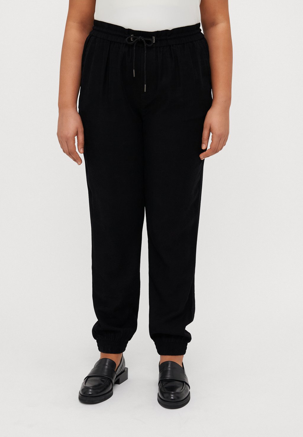 

Брюки CARKELDA EMERY PULL UP PANTS ONLY Carmakoma, черный