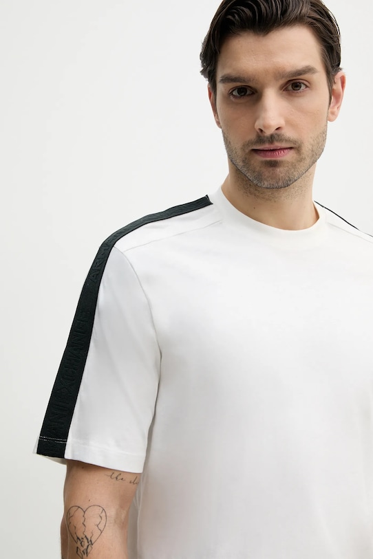 

Хлопковая футболка Armani Exchange, белый