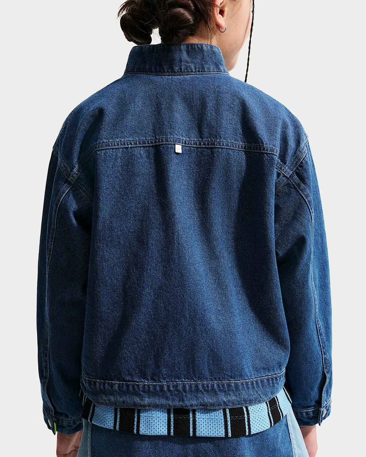 Детская джинсовая куртка Nike Sportswear Collection Windrunner, Mystic Navy/Mystic Navy/Aegean Storm/Coastal Blue — фото 2