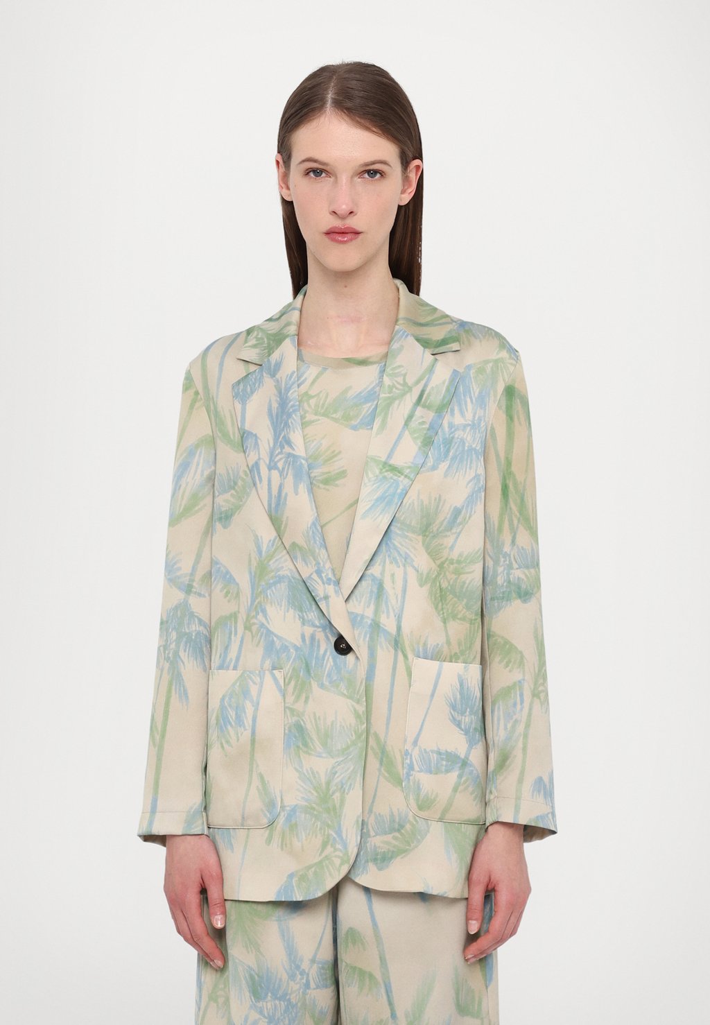 

Блейзер LUCERNA MAX&Co., молочный