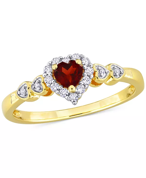 

Кольцо в форме сердца с выращенным в лаборатории синим сапфиром (1/4 карата, tw), выращенным в лаборатории белым сапфиром (1/8 карата, tw) и бриллиантовым акцентом из стерлингового серебра Macy'S, garnet