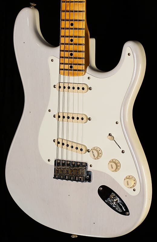 

Электрогитара Fender Custom Shop Willcutt True '57 Stratocaster Journeyman Relic White Blonde 65 C
