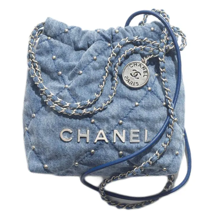 

CHANEL Сумка через плечо джинсовая мини женская голубая