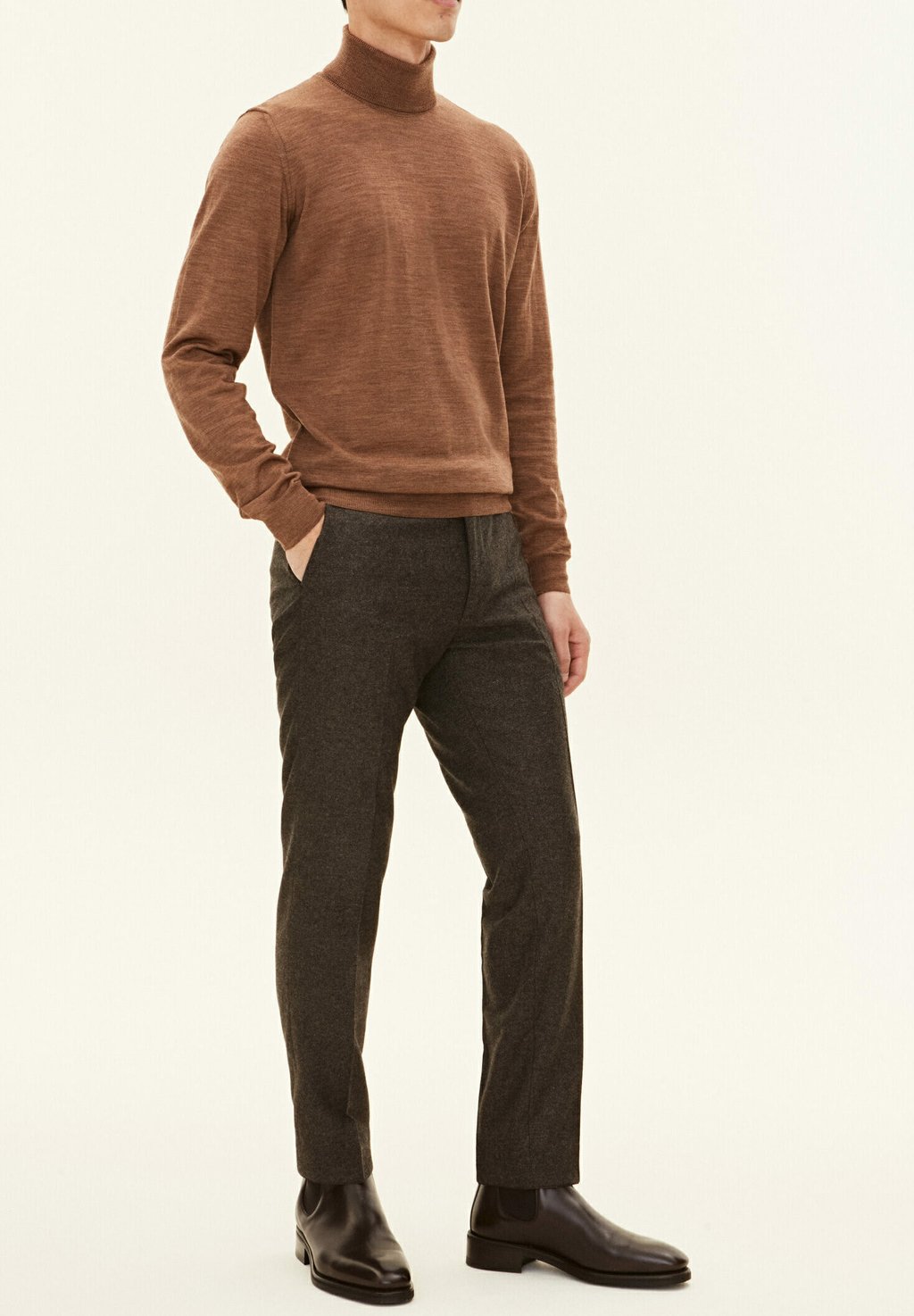 

Свитер MARCEL ROLLNECK Oscar Jacobson, коричневый