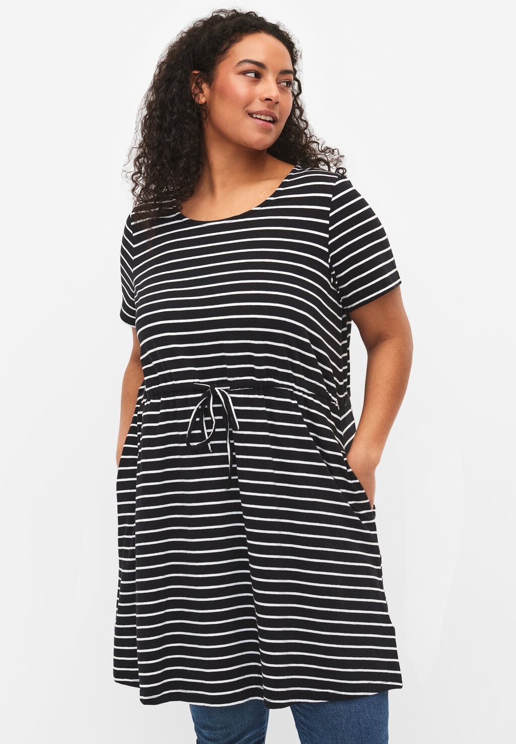 

Туника SHORT SLEEVED Zizzi, цвет black stripe