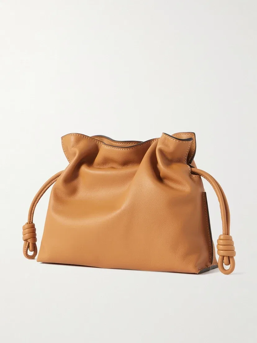 Миниатюрный кожаный клатч Flamenco LOEWE, коричневый — фото 3