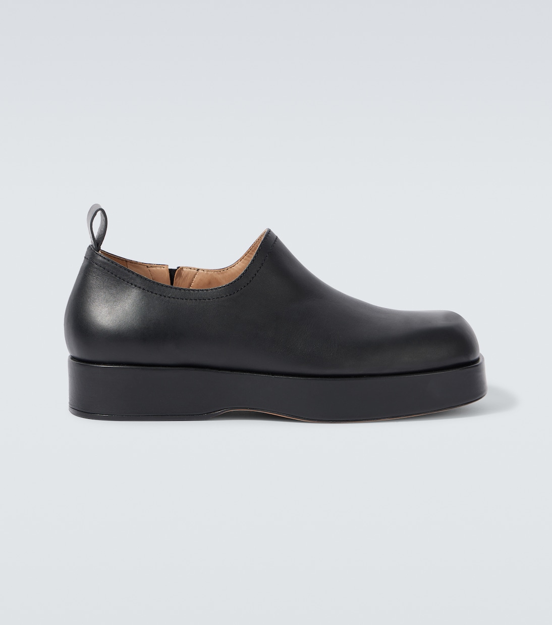 

Туринские кожаные лоферы Bottega Veneta, черный