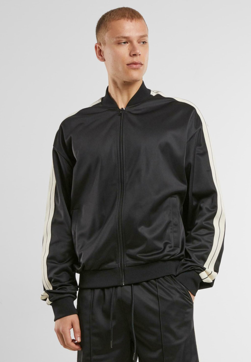 

Куртка-бомбер TENNIS CORE - Zip-up sweatshirt Urban Classics, черный