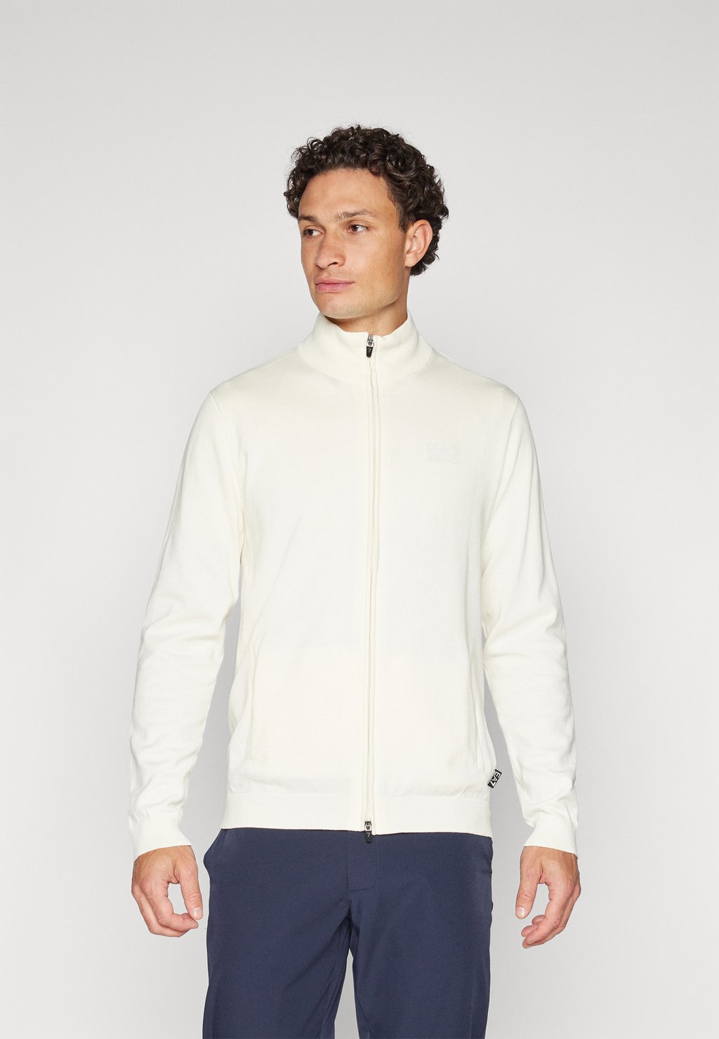 

Толстовка на молнии GOLF PRO CARDIGAN EA7 Emporio Armani, белый