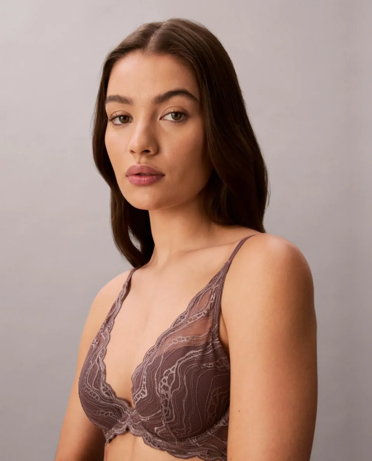 Глубокий кружевной бюстгальтер SENSUAL STRETCH LACE Calvin Klein, коричневый