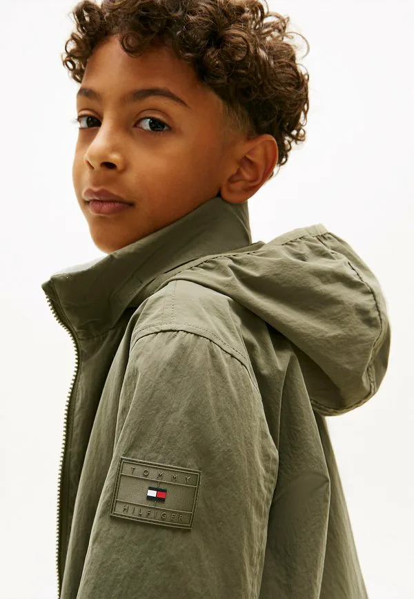 Базовая куртка-бомбер с капюшоном и застежкой-молнией Tommy Hilfiger, Battle Green — фото 4