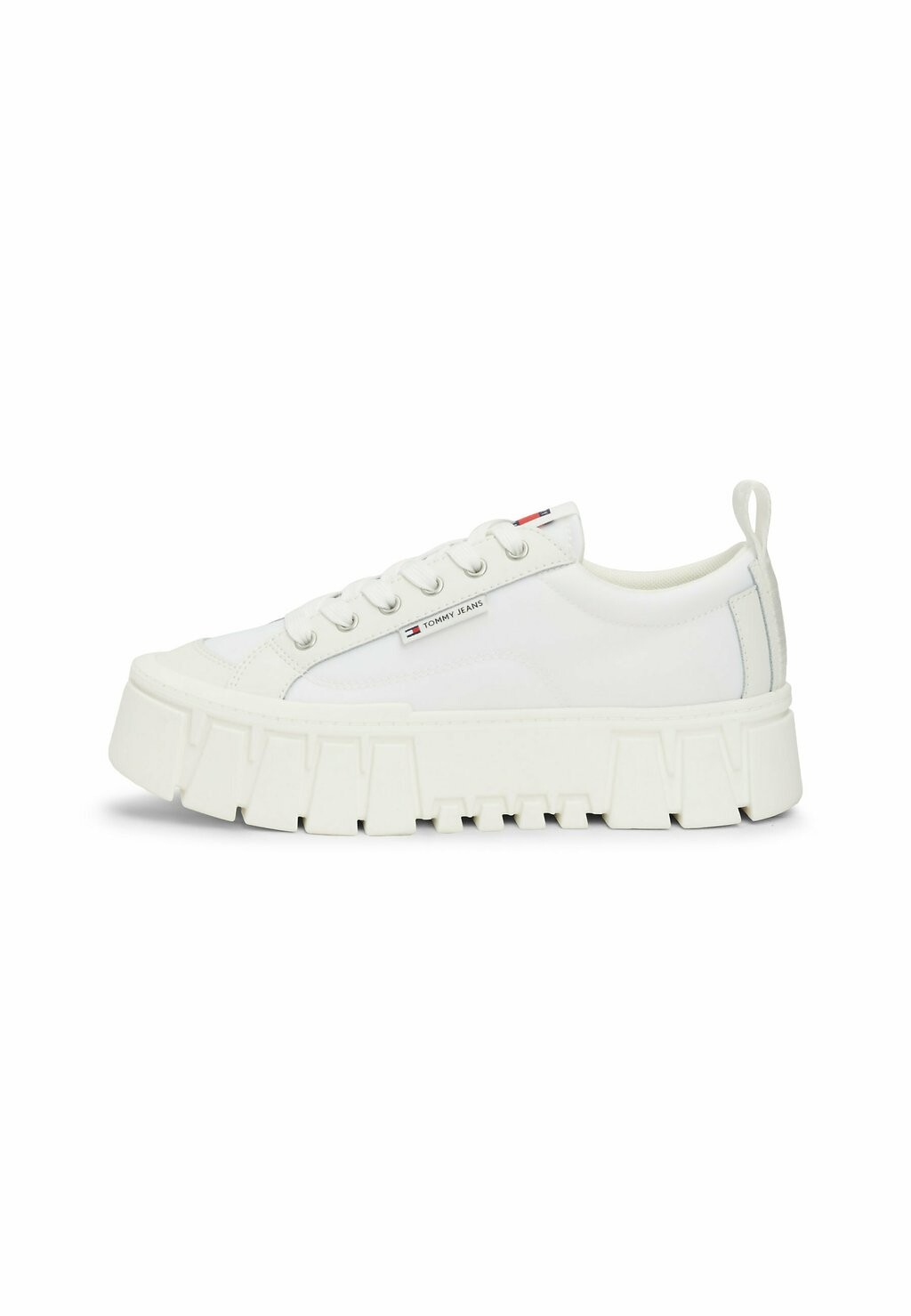 

Кроссовки на шнуровке FLATFORM MEDIA Tommy Hilfiger, белый