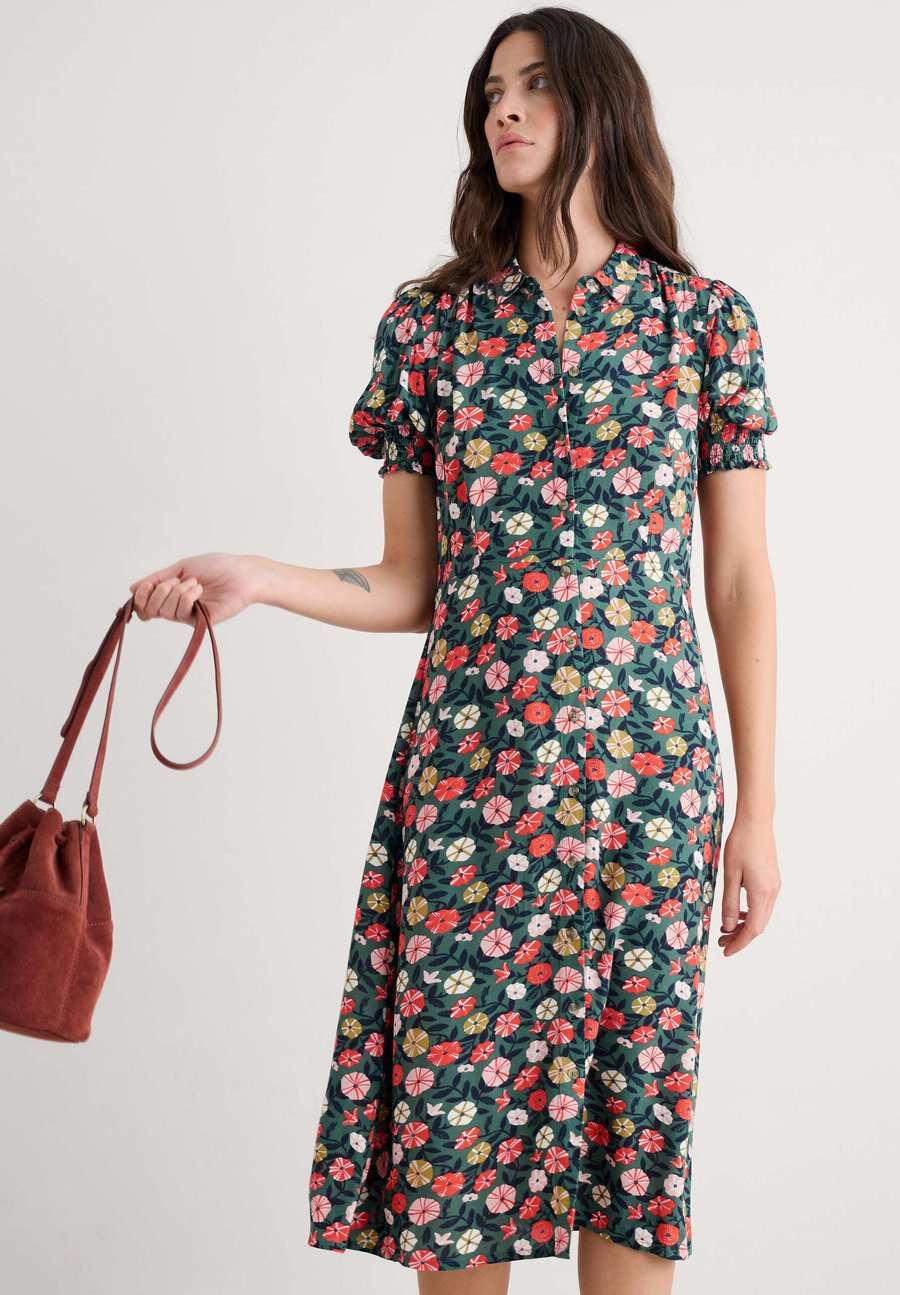 

Платье Seasalt Cornwall Shirt dress, Multi Winding Petunias Grove/Dark Red