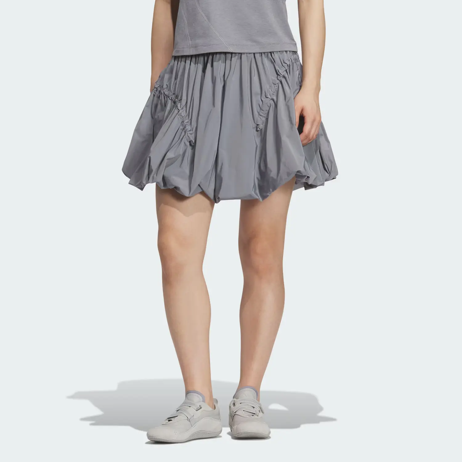Фос SS25 Future Style плетеные повседневные короткие юбки женские Adidas, светло-серый — фото 3