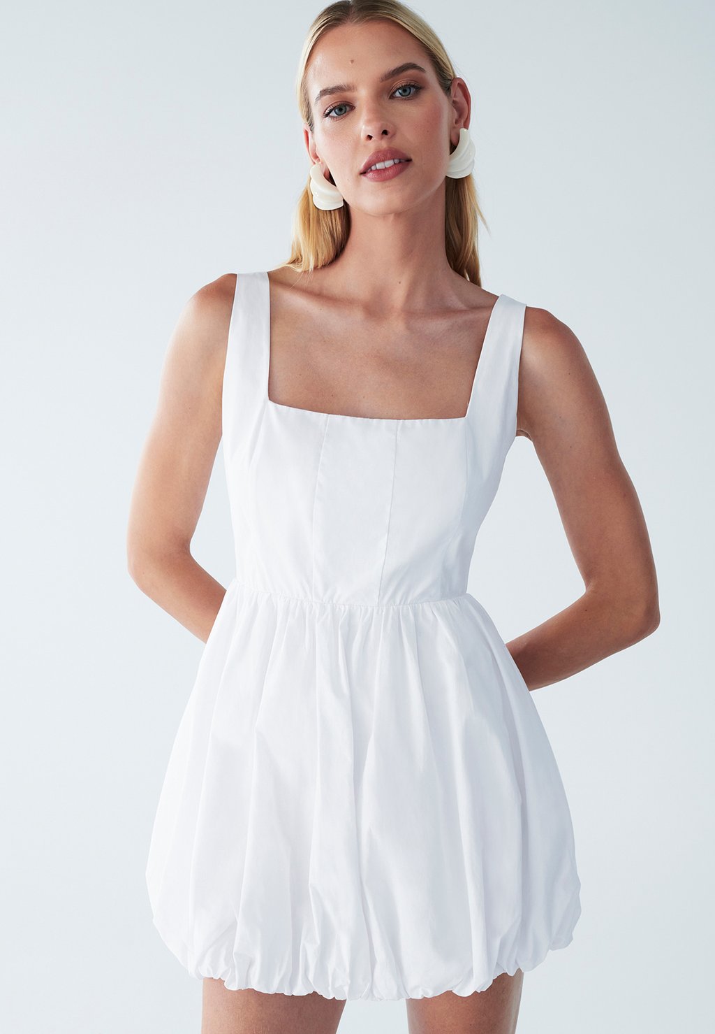 

Повседневное платье BWLDR, белый