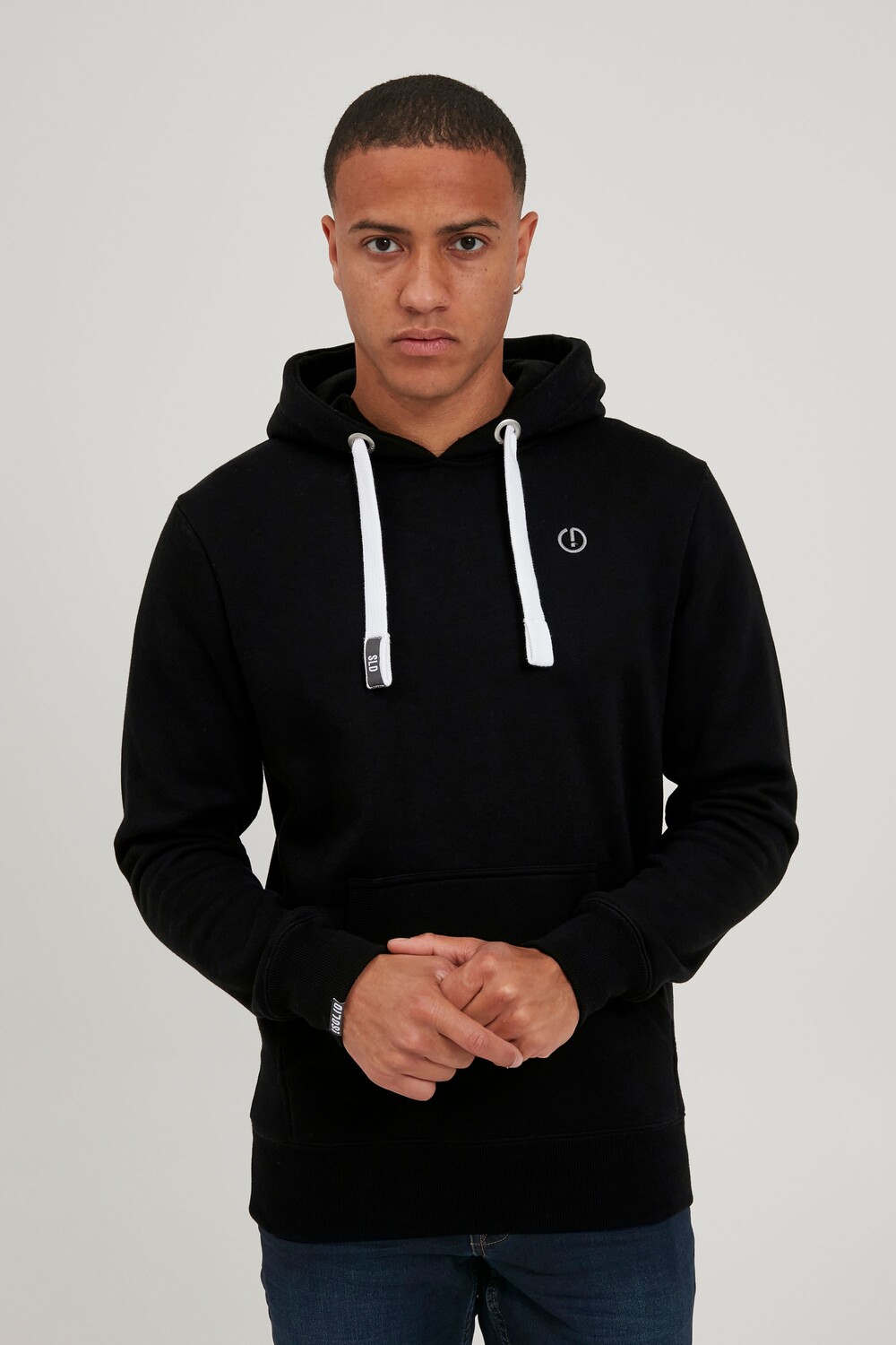 

Толстовка !SOLID Hoodie, черный