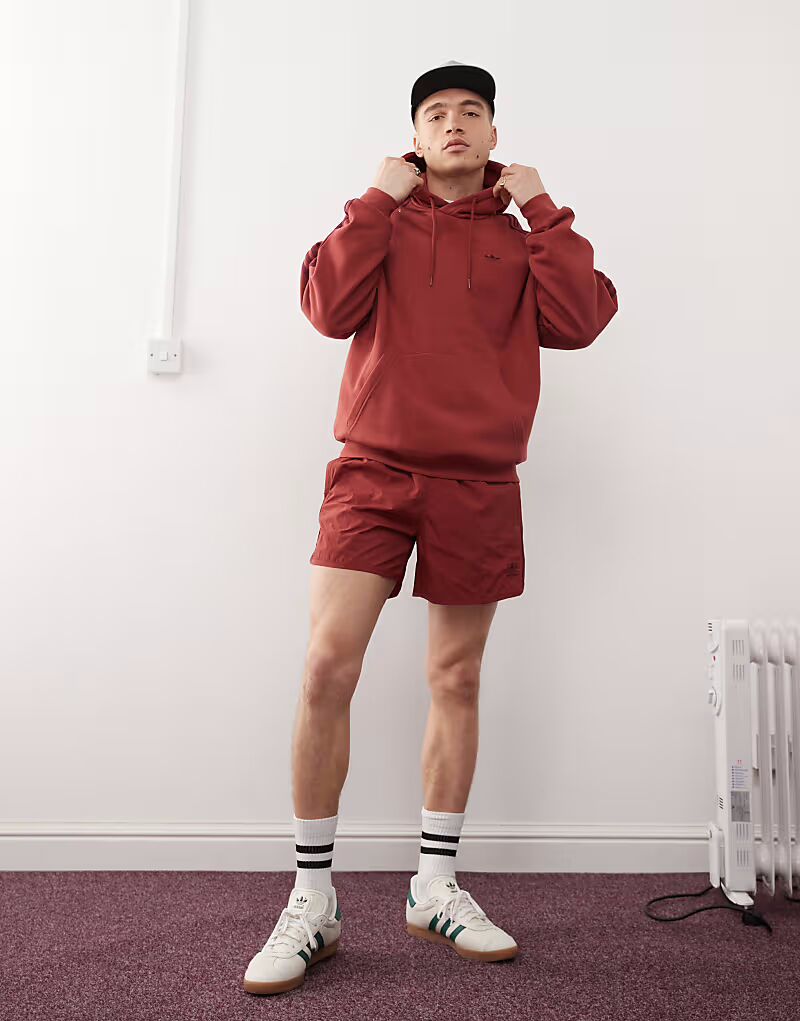 

Бордовые спринтерские шорты Adidas Originals Adicolor