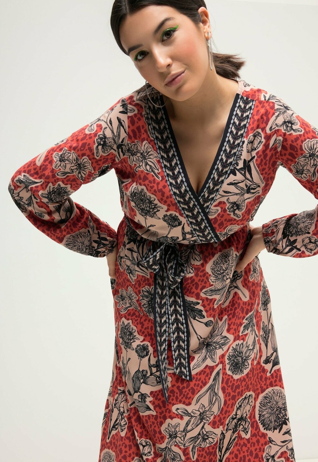 

Платье макси FLORAL LOOK Studio Untold, красный