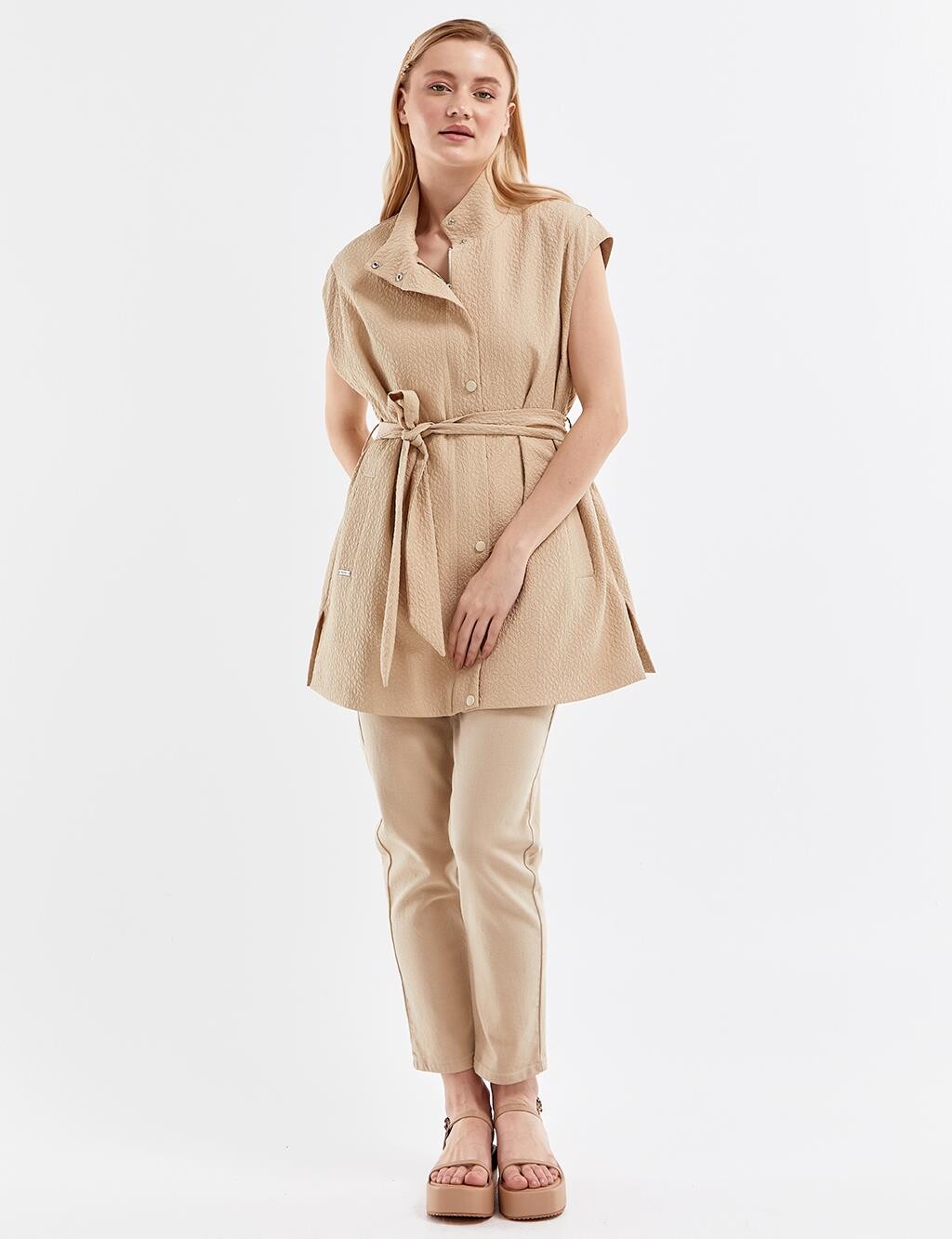 

Жилет с тисненым воротником Grandad Бежевый Песочный Kayra